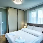 Saint George Apartament *