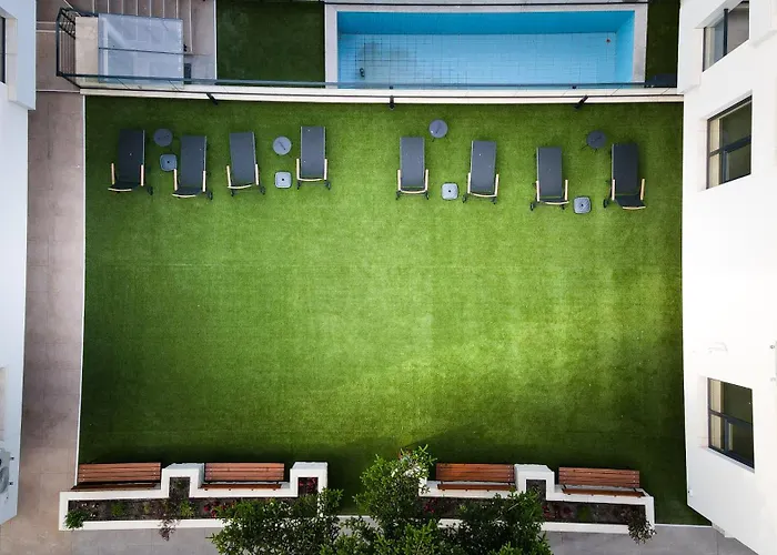 Saint George Apartment *